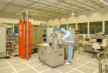 Cleanroom Airborne Molecular Contaminants Monitoring (AMC)